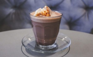 hot chocolate by Mah Ze Dar
