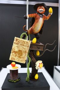 Piece of Chen Jian-You, winner in the category of artistic chocolate of he Asian Pastry Cup-Taiwan Selection