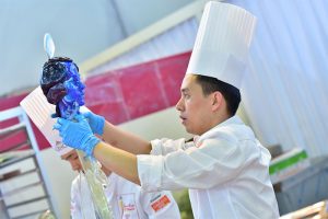 a candidate to China Pastry Cup