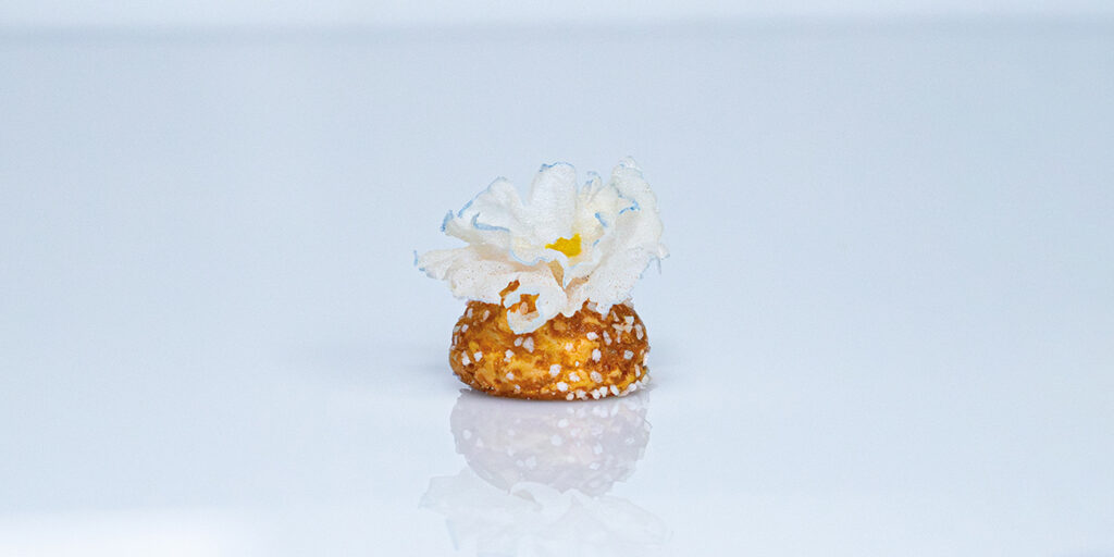 Choux flower with rice paper, lychees, and pear by Joaquin Soriano